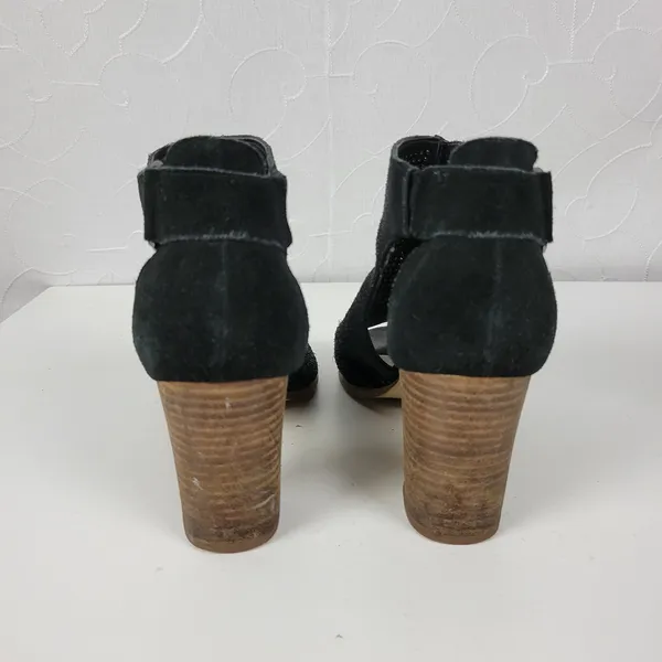 Marc Fisher Deztin Womens Sandals Size 8.5 Black Suede Peep Toe Cutout Heels - Image 4