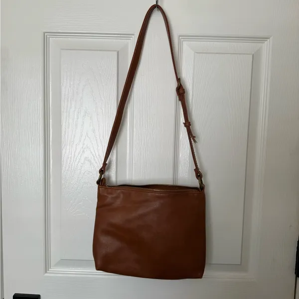 Universal Threads Tan Leather Bag - Image 10