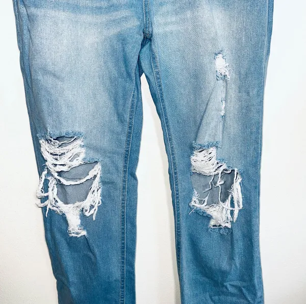 KanCan Norinne Light Wash High Rise Ripped Straight Leg Jeans - Image 5