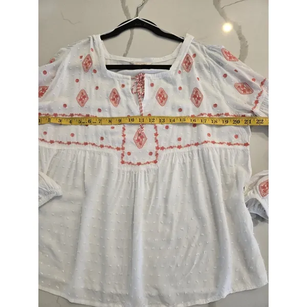 ​Solitaire Embroidered Large Coral & White Boho Swiss Dot Peasant Tie Neck Top - Image 5