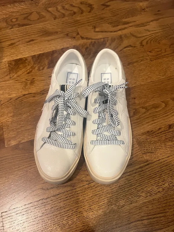 Shushop Boutique Sneakers - Image 2
