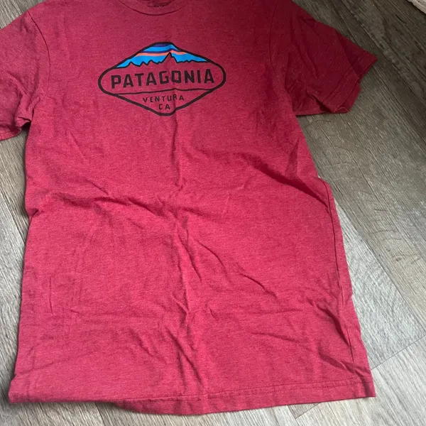 Patagonia XS slim‎ fit tee - Image 2