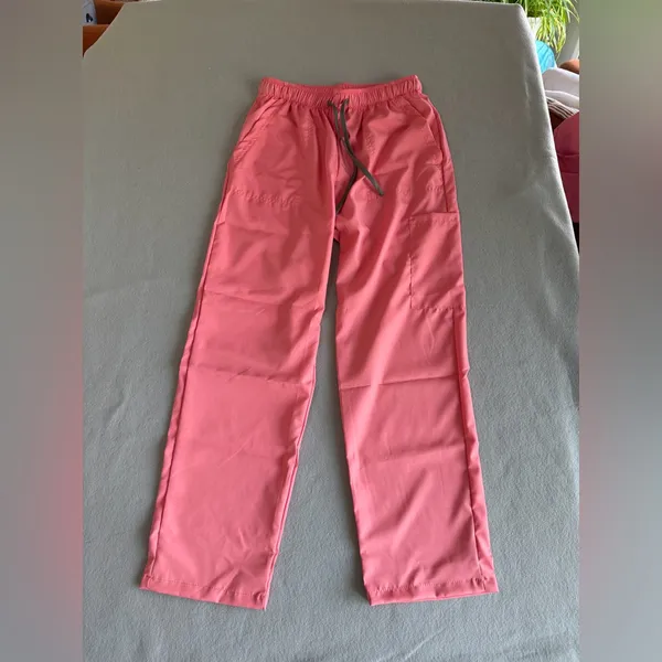 Women's NEW Salmon Colored Two Piece Scrub Set Size S #260763 - Image 6