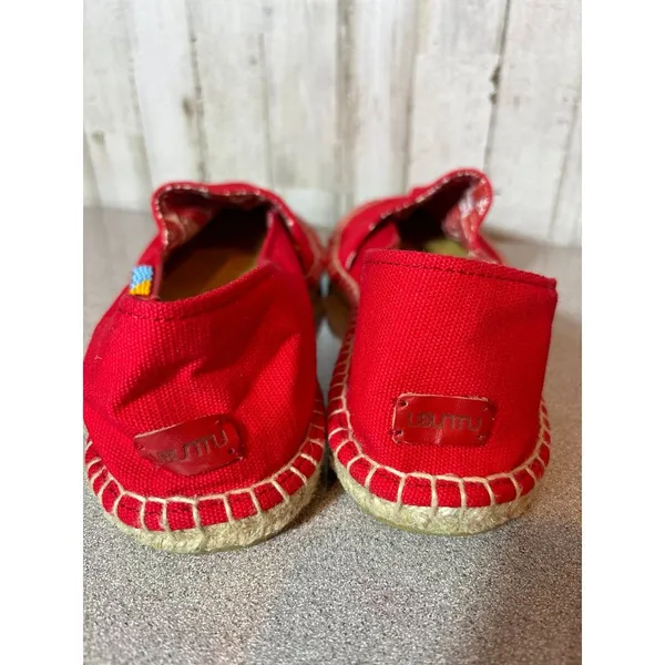 Women's Ubuntu Classic Red Afridrilles Size‎ 9.5 - Image 6