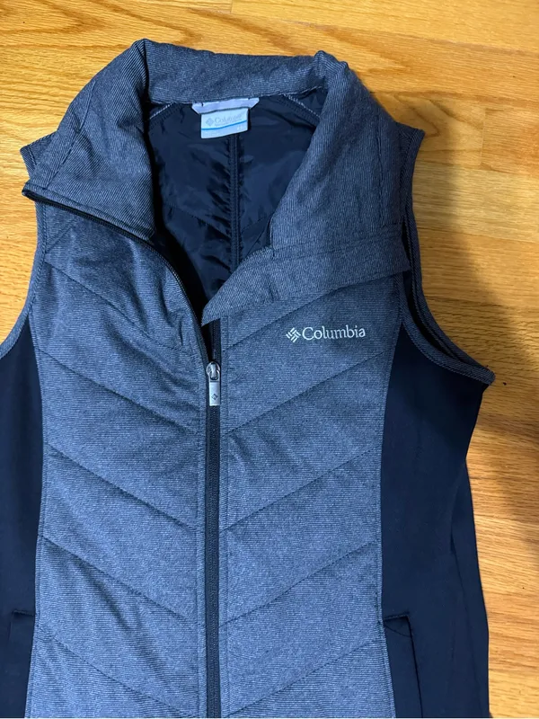 Columbia Vest size xs - Image 2