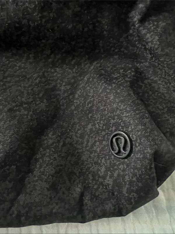 lululemon athletica black and reflective Fanny pack - Image 2
