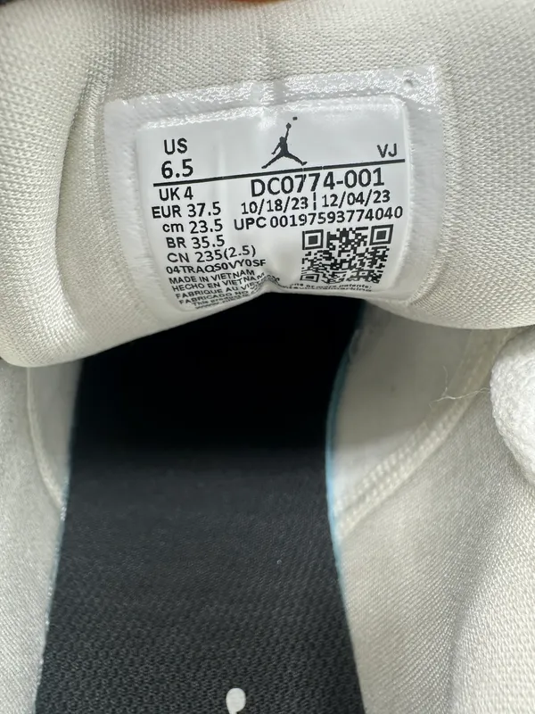 Jordan Air 1 low Wmns “Jade Smoke” size 6.5 women’s - Image 6