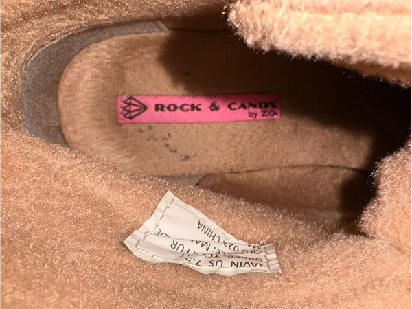 Rock & Candy by Zigi Suede Sherpa Lined Ankle Boots - Image 6