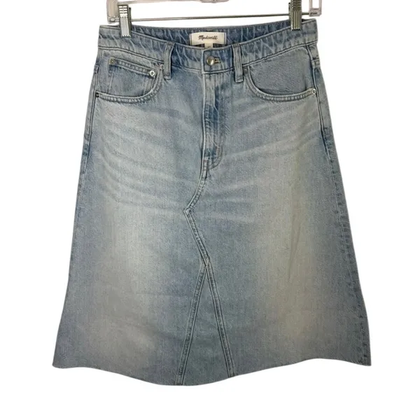 NWT Madewell Denim Midi Skirt in foster wash sz. 27 - Image 2