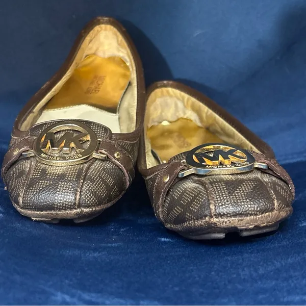 Michael Kors Brown Signature Logo Ballet Flats with Gold Medallion - Image 4