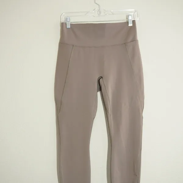 Nike Women's Size Medium Universa Dri-FIT Leggings Mocha Brown High Rise Pockets - Image 2