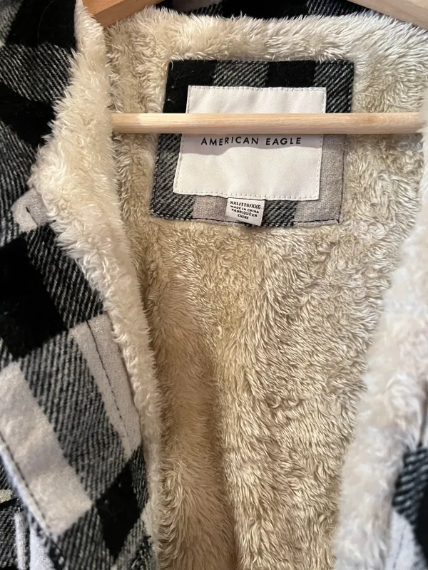 American Eagle Sherpa Lined Jacket - Image 4
