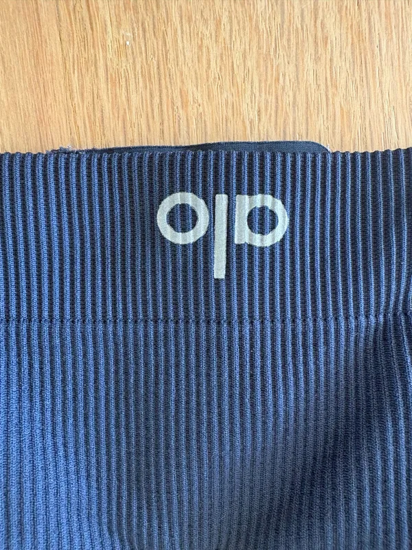 Alo Yoga Navy Seamless Ribbed Set - Image 9