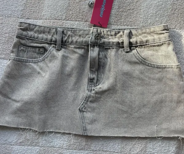 Edikted Low Waisted Denim Black Mini Skirt - Image 2