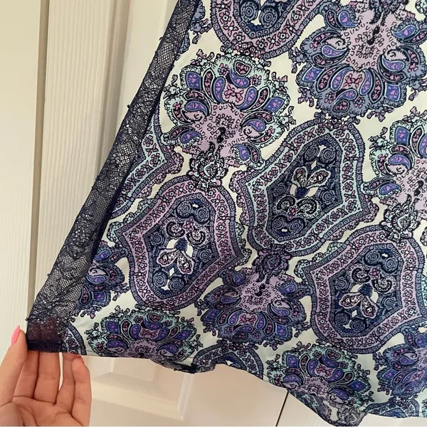 Victoria’s Secret Deep V Satin Lace Paisley Print Slip Dress Intimates Sz Medium - Image 11