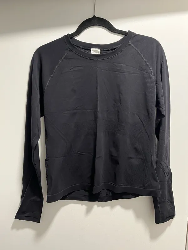 Athleta Momentum Seamless Long Sleeve Top - Image 4