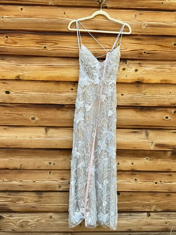 NWOT MAC DUGGAL Blue Size 4 Sleeveless Sequin Beaded Open Back Column Gown FLAW - Image 4