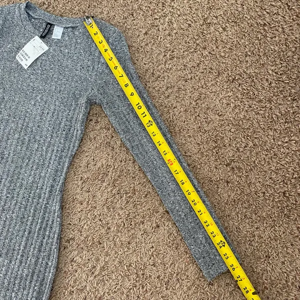 NWT H&M Divided Gray Womens Dress size 6 - Image 9
