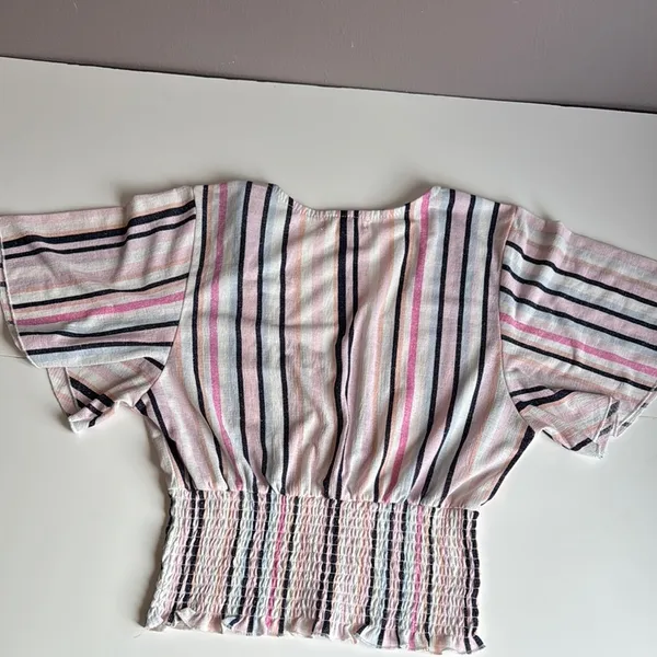 Striped V - Image 3