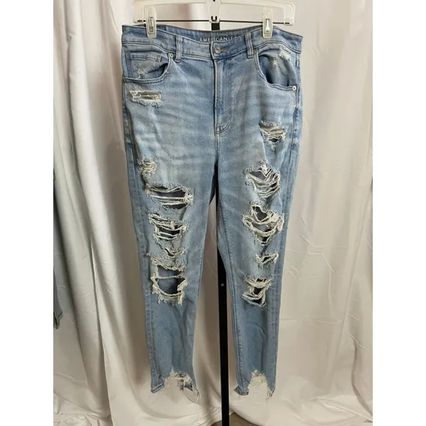 Women's American Eagle Light Blue Distressed Ankle Jeans Size 12 - Image 2