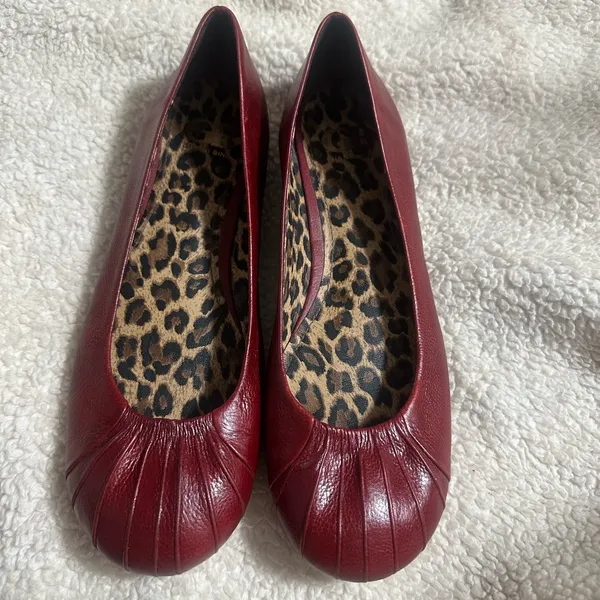 Gianni Bini Red Leather Pleat It Ballet Flat - Image 2