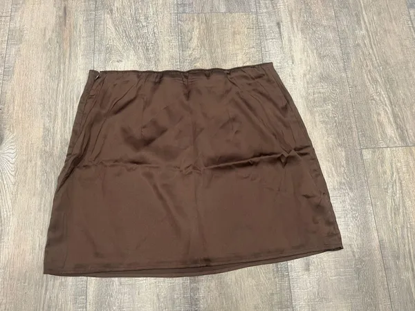 Hollister brown satin skirt - Image 5