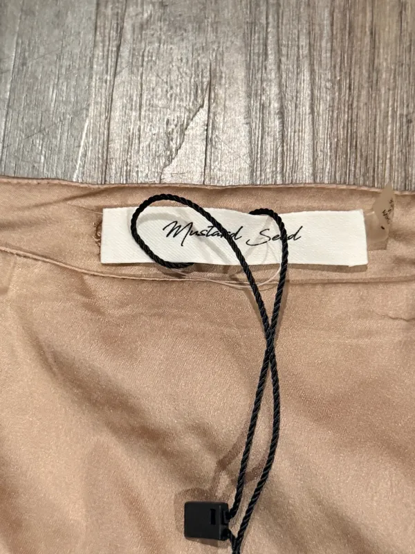 NWT Mustard Seed Tan Smocked-Waist Silky Skort - Image 3