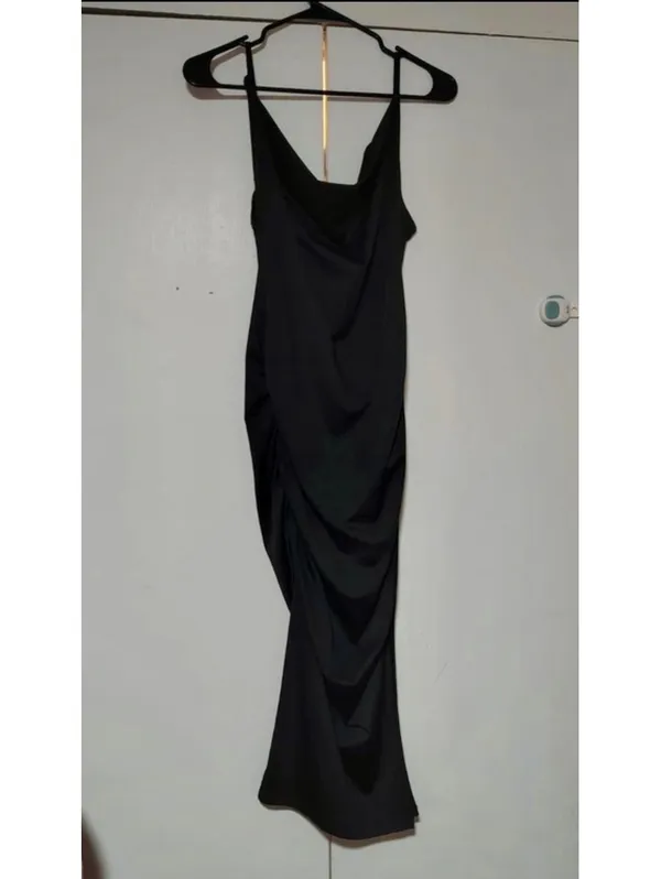 Elegant Black Sleeveless Ruched‎ Maxi Dress - Image 2