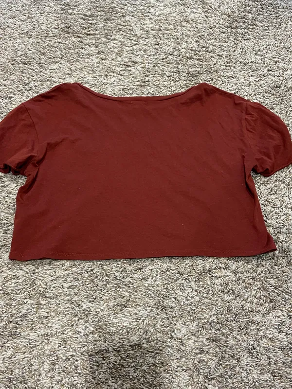 Garage Size medium  crop top - Image 2