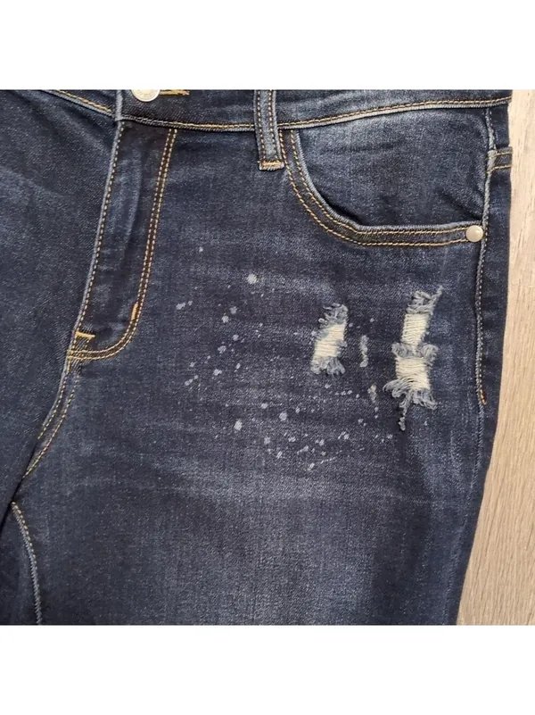 Judy Blue Distressed Boyfriend Fit Jeans Size 13/31 - Image 3