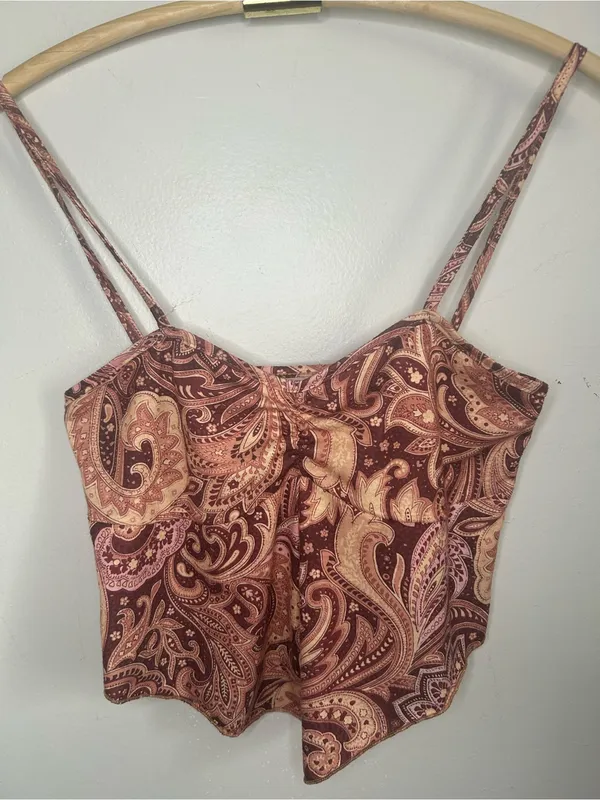 Romwe Y2K Style Handkerchief Camisole Tank Top - Image 7
