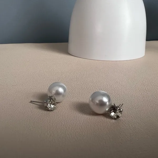 White Pearl Stud Earrings - Image 2