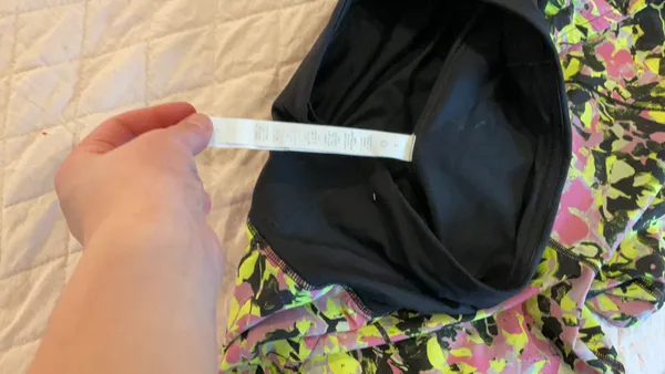 Lululemon Shorts Speed Up 4” size2 - Image 5