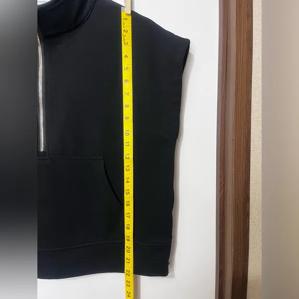 Entro Classic Black Knit Top - Image 13