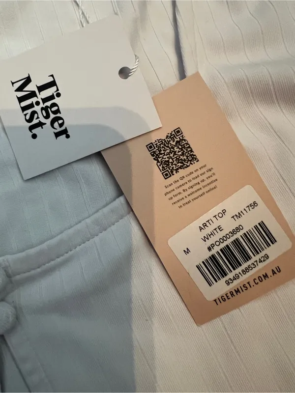 NWT Tiger Mist arti White Scoop-Neck Crop Top - Image 11