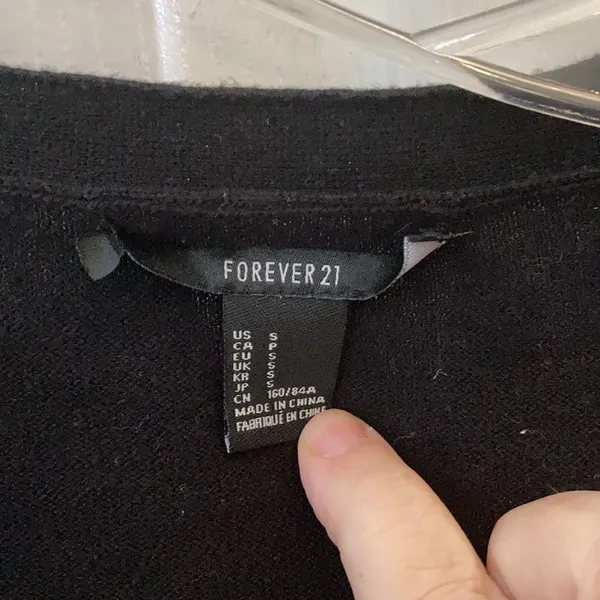 FINAL MARKDOWN Forever 21 cardigan small - Image 4