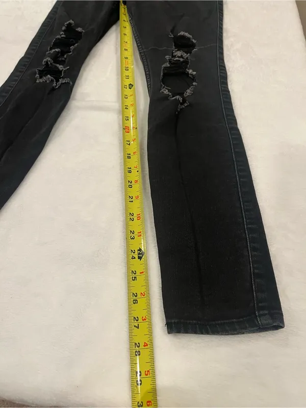Hollister High Rise Super Skinny Distressed Black Jeans - 7R - Image 7