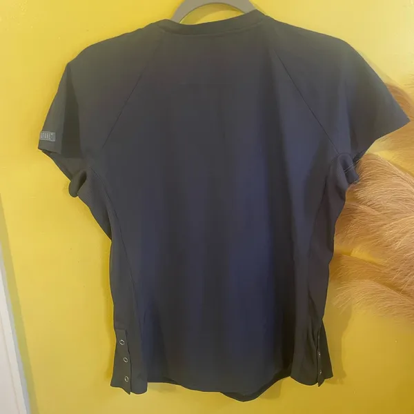 Med Couture Charcoal Scrub Top Gray - Image 4