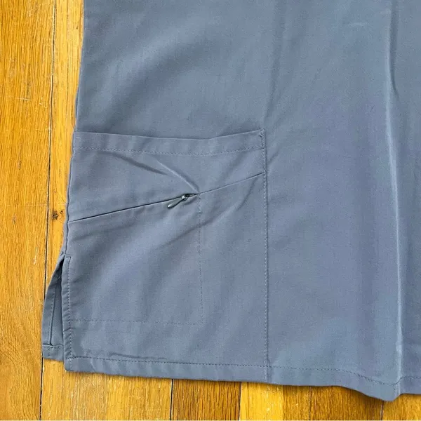 Grey Jockey scrubs size M - Image 3