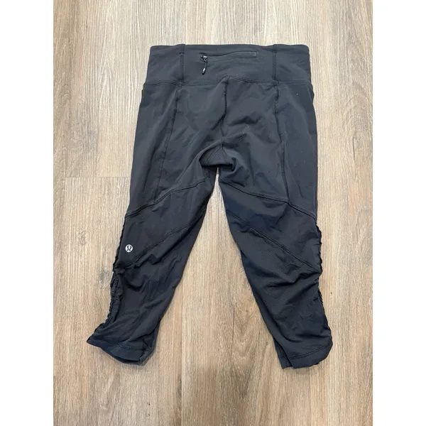 LULULEMON Capri Women's Activewear Leggings Black Size‎ 6 - Image 3