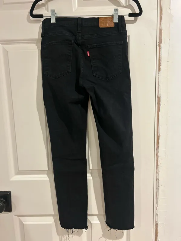 High-Rise Jeans - Image 5