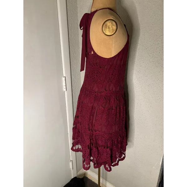 Xtraordinary Lace Maroon Mini Dress M Formal Special Occasion Cocktail Coquette - Image 3