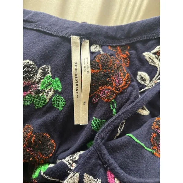 Anthropologie Kellen Floral Embroidered Cami Tank Navy Spaghetti Strap Top XS - Image 2