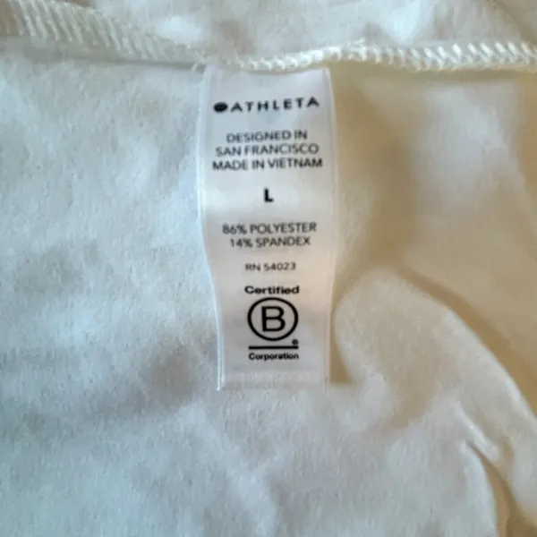 NWT Athleta L scrubs medical V-neck white top shirt Boulevard short sleeve - Image 5