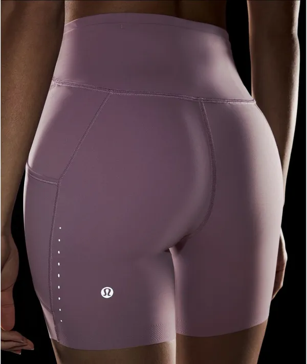 Lululemon Shorts Fast Free High-Rise 6" - Image 2