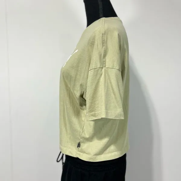 Puma Athletic Crop Top Women’s Size Medium - Image 2