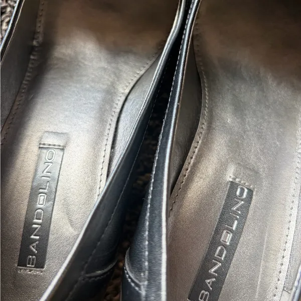 Bandolino Metallic Silver Flats - Image 4