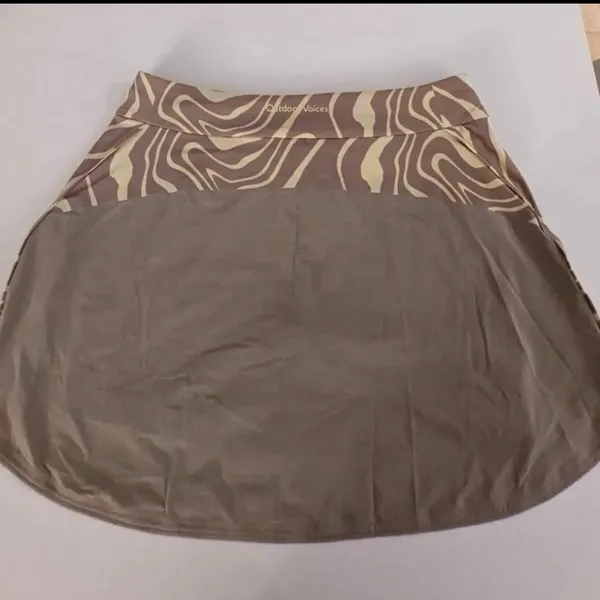 Outdoor Voices Skort/Skirt in Pampas Swirl - Image 5
