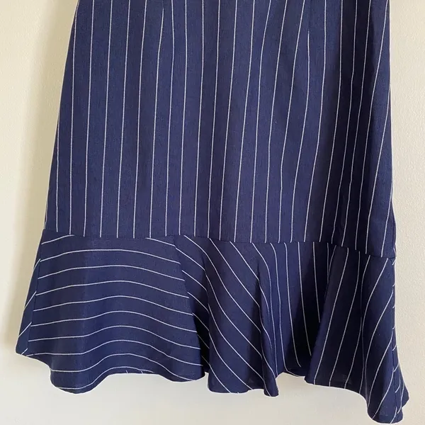 NWT J.O.A. Pinstripe Cold Shoulder Dress XS - Image 7