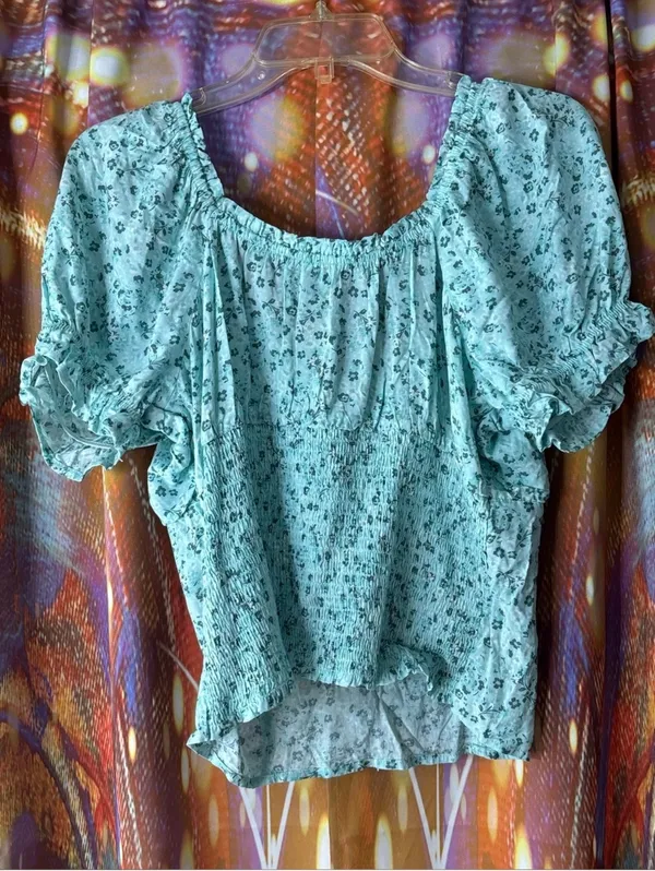 Floral Puff Sleeve Peasant Top ✨ Blue Size XL - Image 2